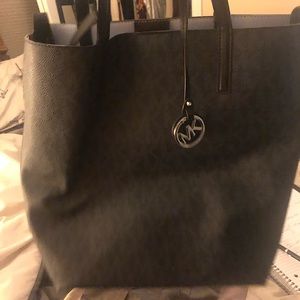 Navy and light blue Michael Kors tote with clutch